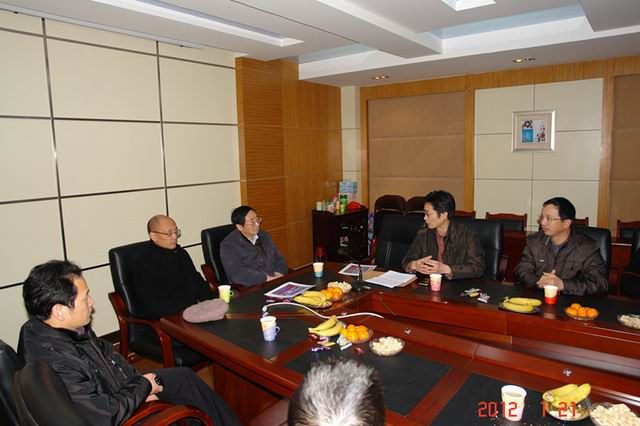 校领导了解假期后勤集团工作